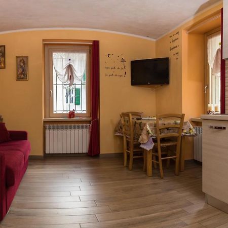 Goccia Di Resina #Sharingorobie Lägenhet Serina  Exteriör bild