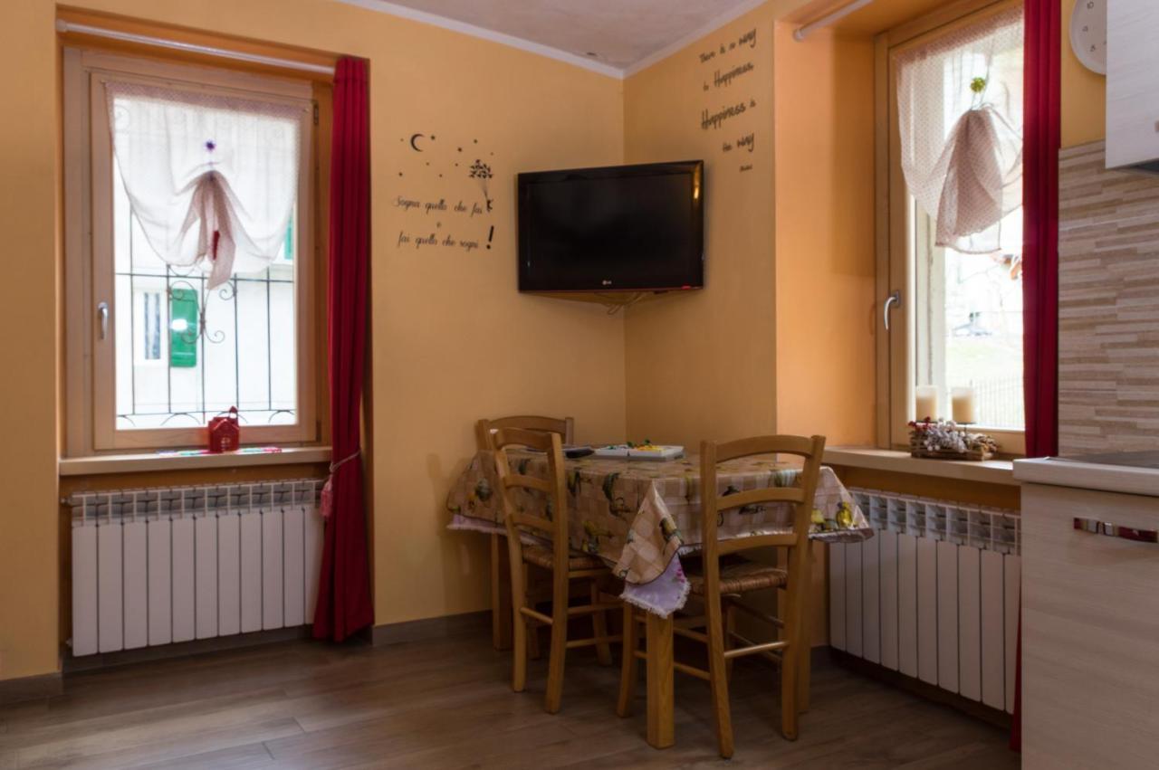 Goccia Di Resina #Sharingorobie Lägenhet Serina  Exteriör bild
